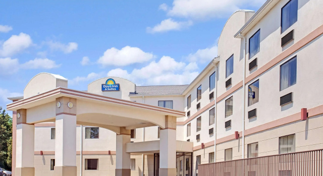 Days Inn & Suites by Wyndham Laurel Near Fort Meade, Book Hotel Fort Meade Maryland
