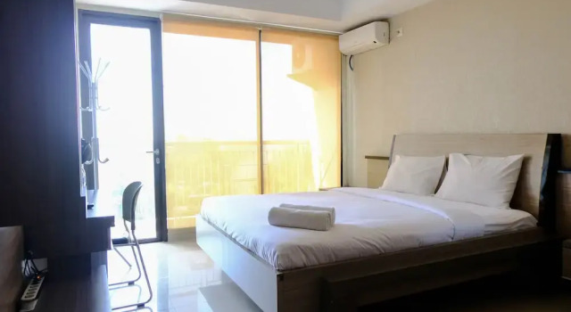 Homey Studio Room At 6Th Floor Beverly Dago Apartment, Book Apartment Bandung Wetan Bandung, near Perjuangan Monument