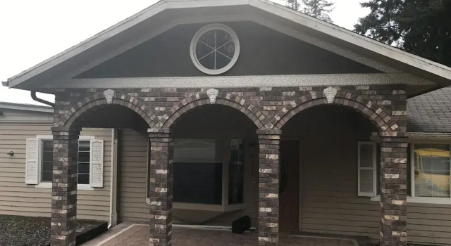 Large Redmond House Close to Downtown, Book Hotel Redmond Washington (state)
