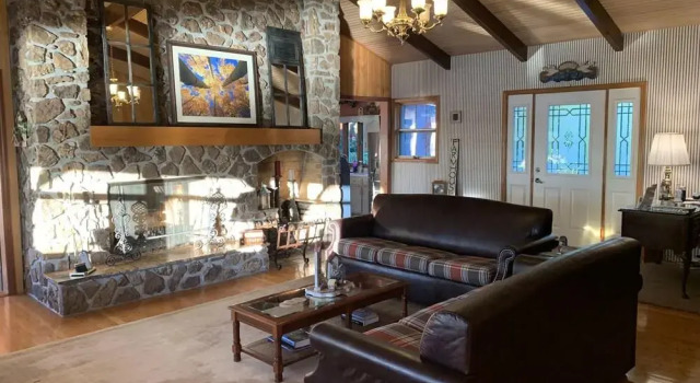 Red Bud Cove Bed & Breakfast Suites