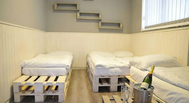 Hostel - With Private Entrance, Book Hostel / Vandrerhjem Hostels i Prague 05, Hostel / Vandrerhjem