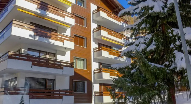 Mont-blanc Zermatt in Zermatt, Забронировать Отель Церматт курорт Церматт, рядом с Горнолыжный подъемник Маттерхорн Гласье Парадайз
