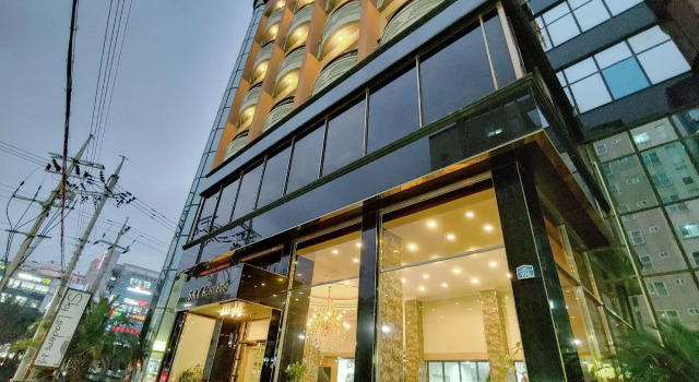 Sky Leaders Hotel, Забронировать Отель Отели Чеджу 3 звезды, рядом с Магазин беспошлинной торговли Lotte в Чеджу, 3*