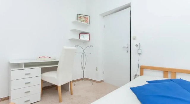 Apartment Relax, Prenota Appartamento Hotel a Valbandon con colazione, Colazione