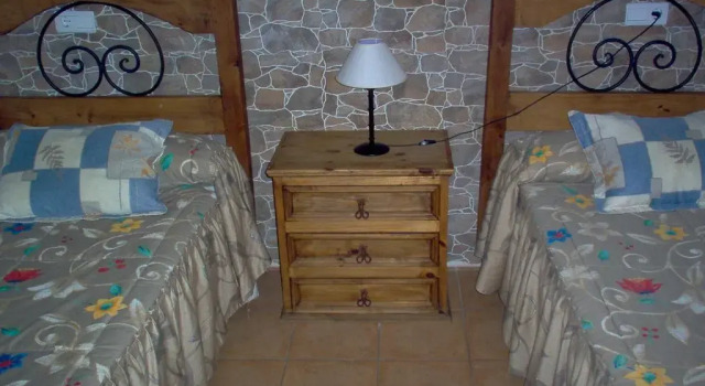 HOSTAL EL MOLINO, Book Hotel Hotels in Aragon with Parking, Parking