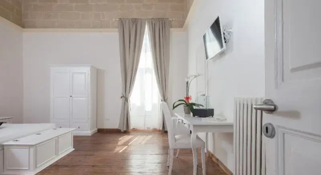 Deluxe Tweepersoonskamer met balkon Ada Suites