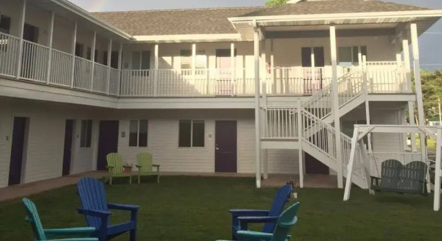 Julie's Park Cafe and Motel, Rezerwuj Motel Fish Creek Door County