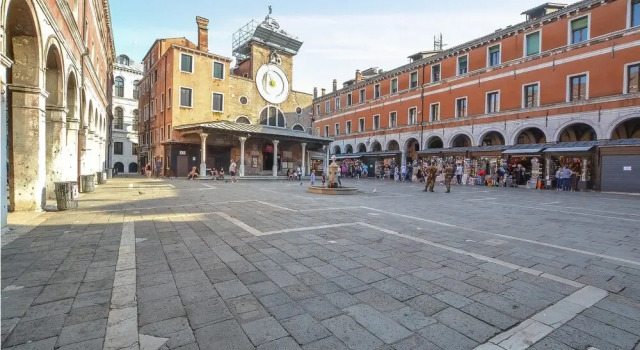Nice Apartment in Venezia With 2 Bedrooms and Wifi, Забронировать Апартаменты/квартира Апартаменты Венеции, рядом с Церковь Святого Георгия Великого, Апартаменты/квартира