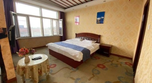 Люкс Business Huangqi Amulun Business Hotel