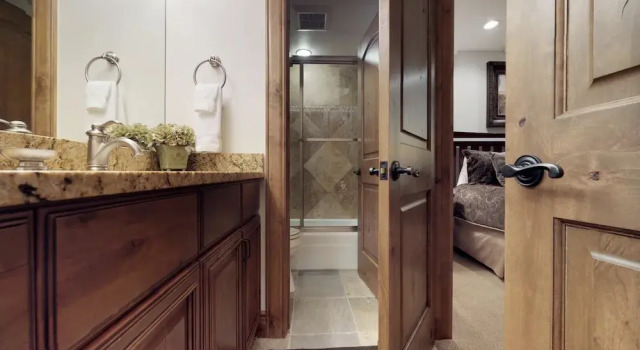 Vail Lionshead Village Landmark 1 Bedroom Condo, Забронировать Апартаменты/квартира Отели Вейл с парковкой, Парковка