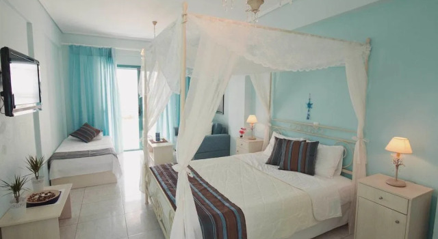 Kyparissia Blue