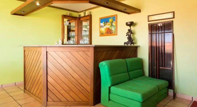 Villa with 3 Bedrooms in Funchal, with Wonderful Sea View, Private Pool, Furnished Terrace - 3 Km From the Beach, Boek Villa Vakantiehuizen in Madeira, Cottage