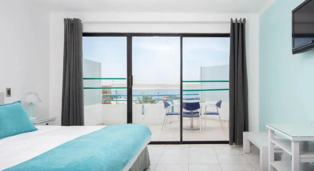 Четырёхместный номер Classic Hotel Rocas de Bahía