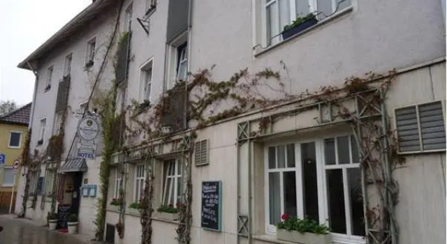 Hotel und Brauereigasthof Kaiserdom, Varaa Hotelli Hotellit Baijeri pysäköinnillä, Pysäköinti