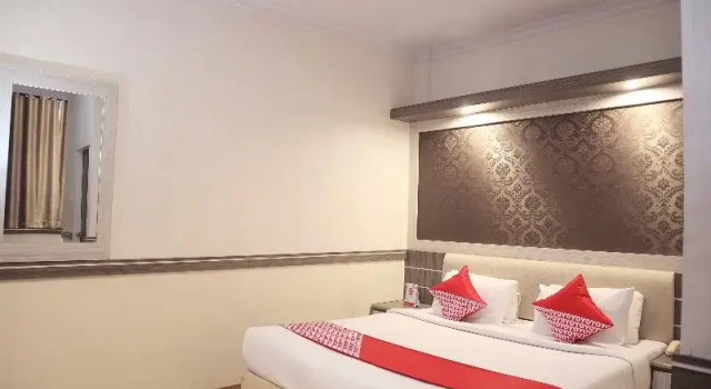 Номер Standard OYO 742 Mona Plaza Hotel