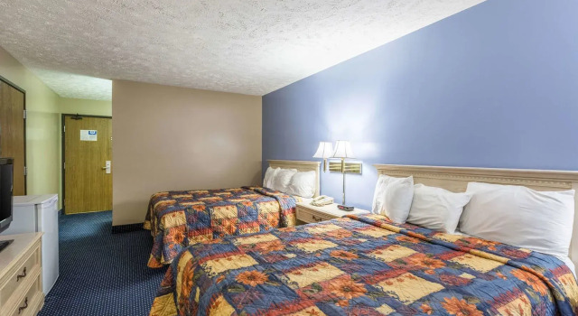 VICTORIAN INN, Buchen Sie Hotel Aurora Nebraska