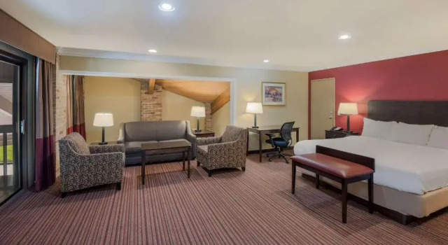 Номер Standard с балконом Best Western Sycamore Inn
