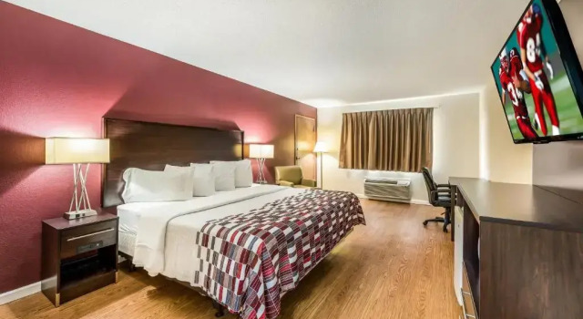 Номер Deluxe Red Roof Inn & Suites Wapakoneta