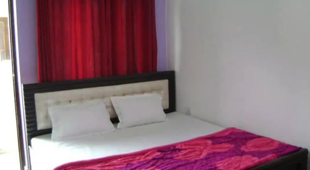 Двухместный номер Superior с балконом BlueStays Hostel