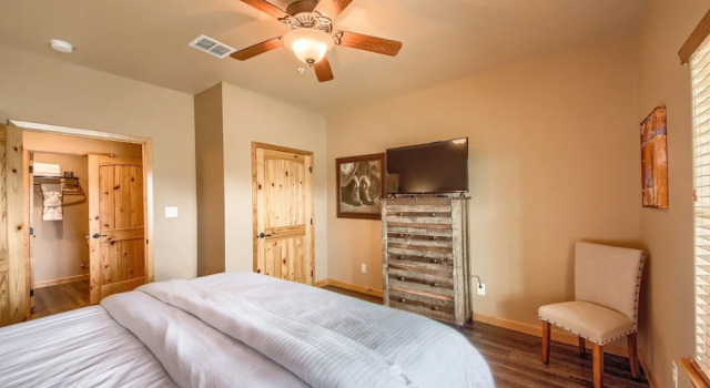 Номер Standard Old Mills Resort OM A11 2 Bedroom Condo by RedAwning