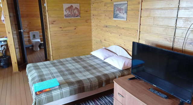 Четырёхместный номер Comfort Мансарда с балконом Гостевой дом на Фестивальной 39 А