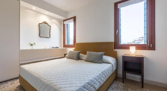 Ca' Della Frutta Venetian Apartment, Забронировать Апартаменты/квартира Дорсодуро Венеция, рядом с Accademia Bridge