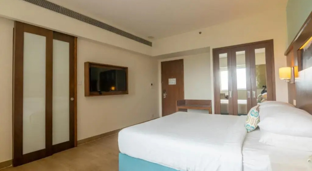 Двухместный номер Standard с видом на город Fairfield by Marriott Belagavi