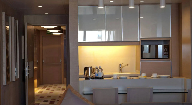 Saifi Suites Hotel