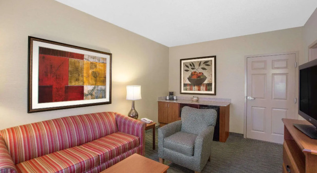 Двухместный люкс Studio 6 Suites Jacksonville, NC - Camp LeJeune