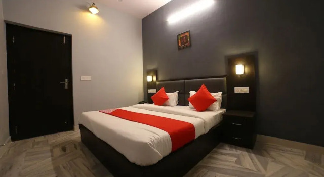 OYO 16536 Hotel Vasko