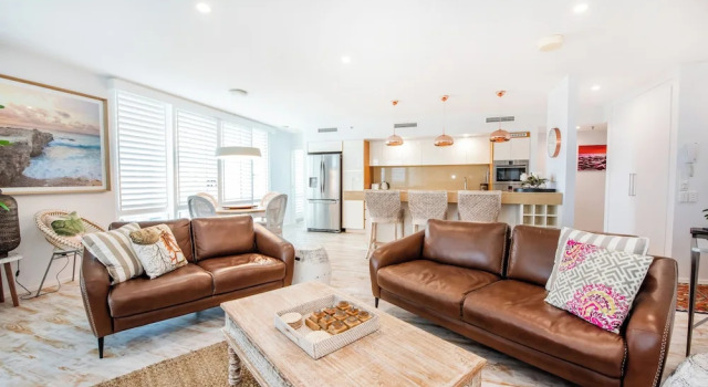 Апартаменты с 3 комнатами с балконом Lanai Riverside Apartments
