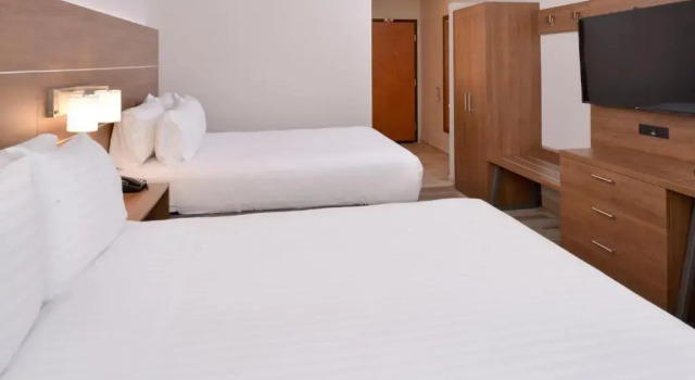 Четырёхместный номер Standard Holiday Inn Express Mineral Wells by IHG