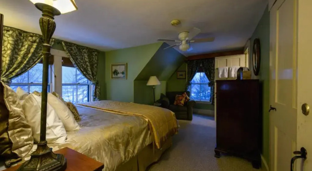 Номер Standard Follansbee Inn