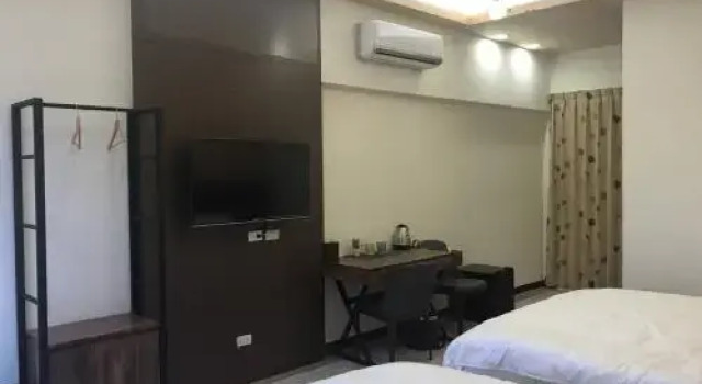 Brown No.3 B&B