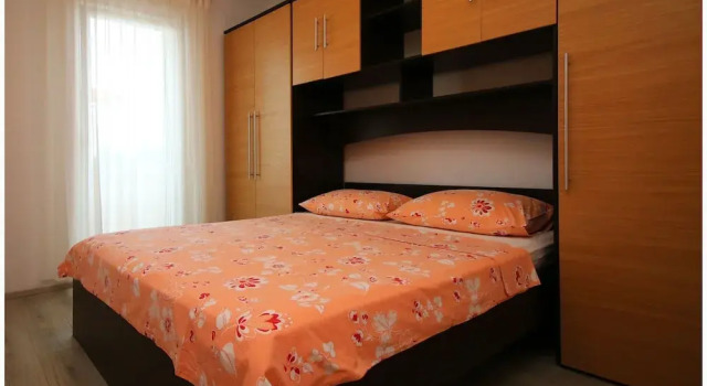 Apartments Vera, Забронировать Апартаменты/квартира Апартаменты Примоштен, рядом с Общественный Пляж Порат, Апартаменты/квартира