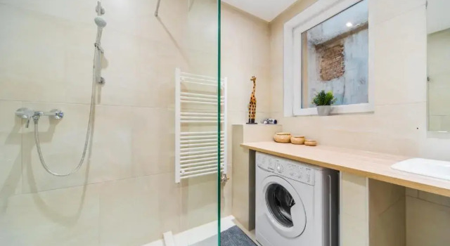 Апартаменты c 1 комнатой Astoria Airconed 1 Bedroom Apartment