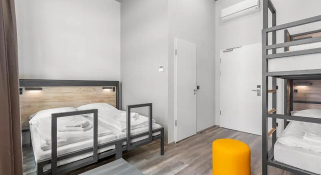 Четырёхместный номер a&o Budapest City