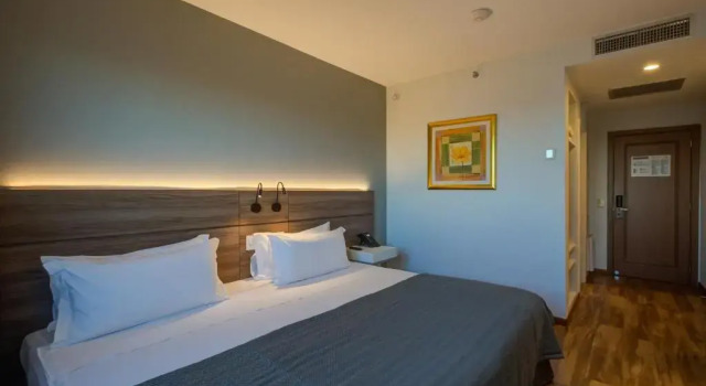 Двухместный номер Superior Bourbon Hotel Cambara