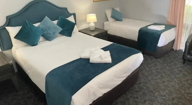 Семейный номер Deluxe Town & Country Motor Inn