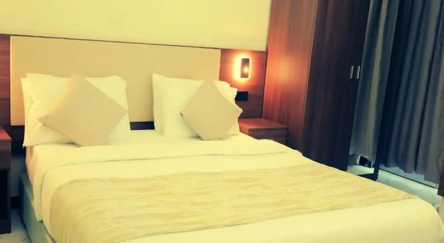 Номер Deluxe History Hotel