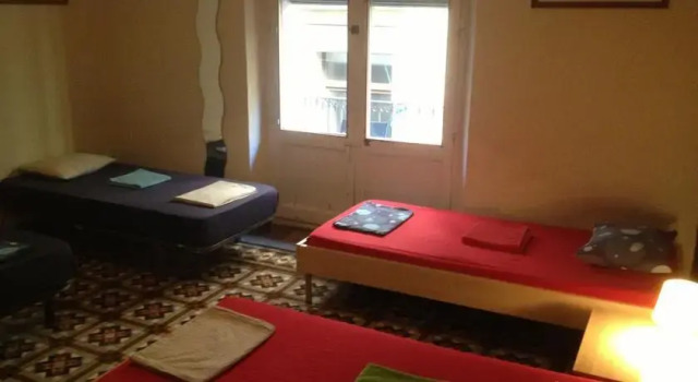 Blue Hostel, Забронировать Хостел Старый город Барселона, рядом с Приход Св. Августина