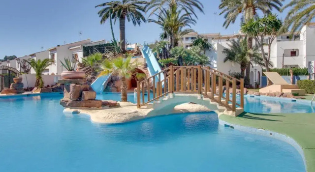 Коттедж Cala Blanca 85