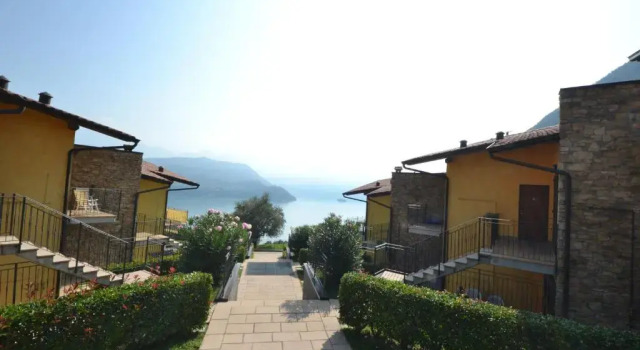 Апартаменты La casa di Gabry in residence con piscina comune