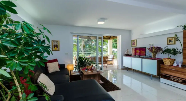 Blue Lagoon Apartment
