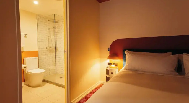 Номер Standard Пентхаус с балконом Laneways by Ovolo