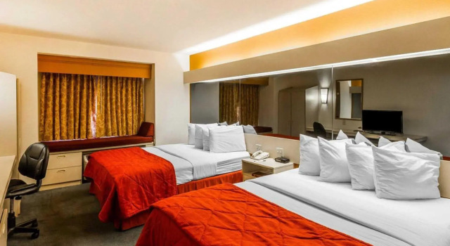 Четырёхместный номер Standard La Quinta Inn & Suites by Wyndham Tempe University, Phoenix