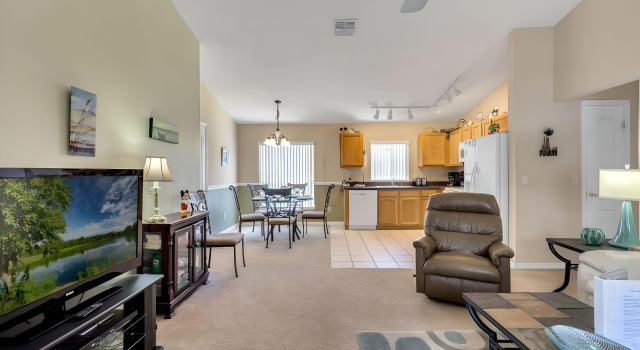 SR332SJW - 4 beds pool & spa - Close to Disney, Забронировать Курортный отель Курортные отели Давенпорт, Курортный отель