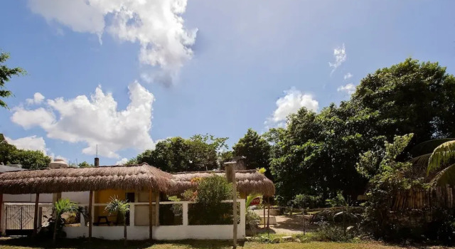OYO Casa Amarilla, Prenota Hotel Bacalar 