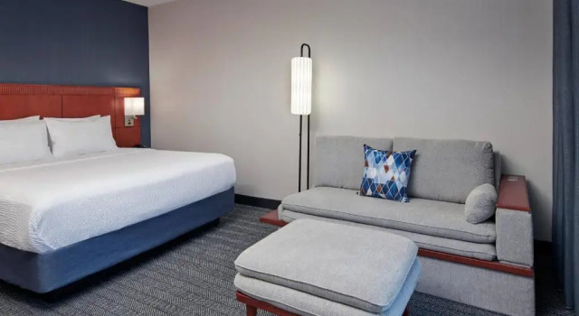 Номер Standard Courtyard by Marriott Chicago Lincolnshire