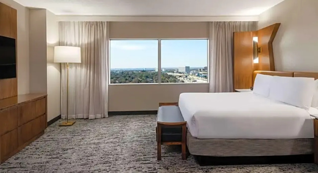 Двухместный люкс Peloton c 1 комнатой Hilton Dallas Lincoln Centre by the Galleria